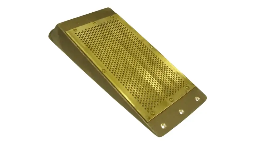 Positive Flow Rectangular Scoop Strainers – Surface Mount Screens 2 Positive Flow Rectangular Scoop Strainers – Surface Mount Screens